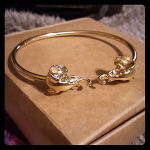 BACKORDER 3/10 Elephant bracelet bangle gold