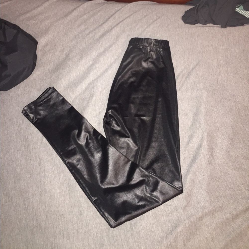 Faux leather leggings