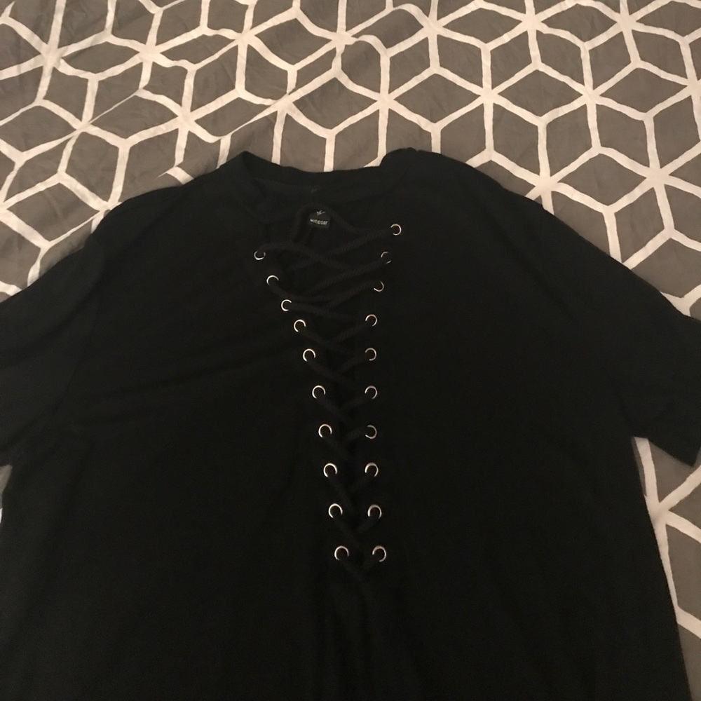 lace up shirt
