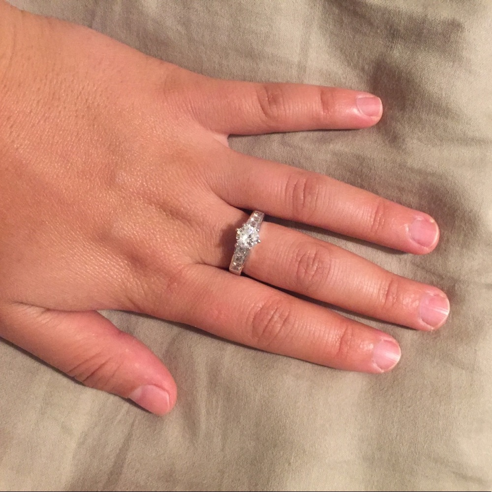 Fake ring