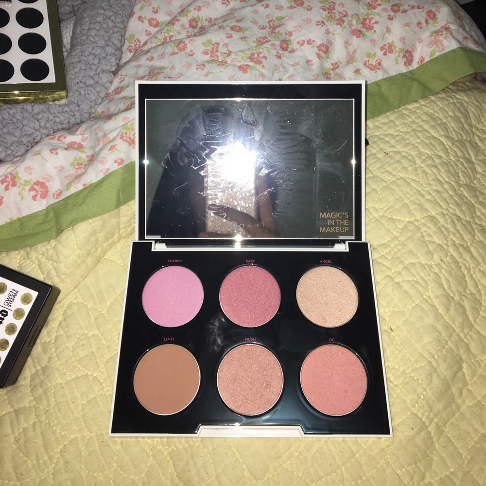 UD Blush palette