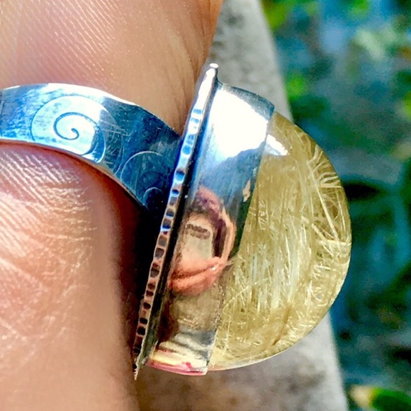🔥SOLD🔥HOST PICK!Rutilated Quartz Ring 💛RARE💛! - Picture 5 of 8