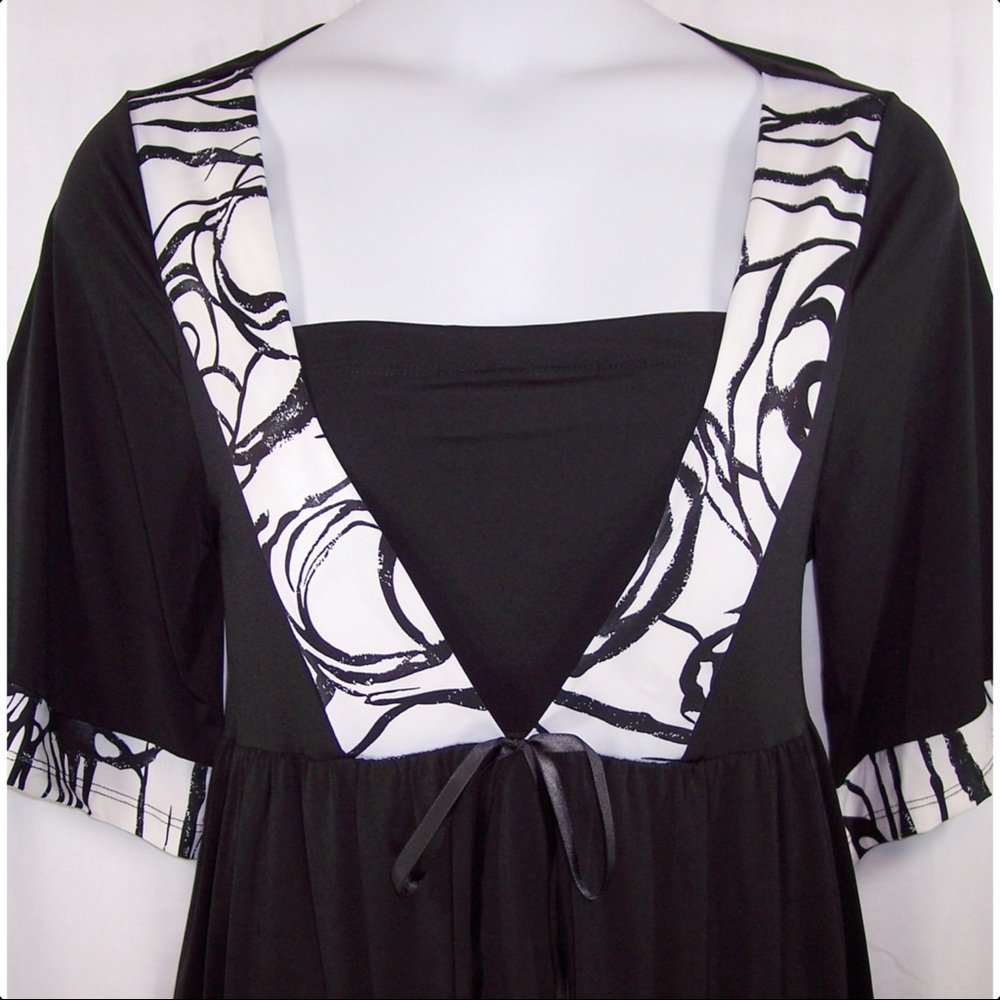 NEW Yummy Plus 1X Black & White Empire Top - Picture 2 of 8