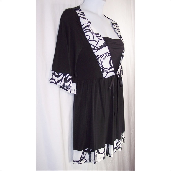 NEW Yummy Plus 1X Black & White Empire Top - Picture 4 of 8