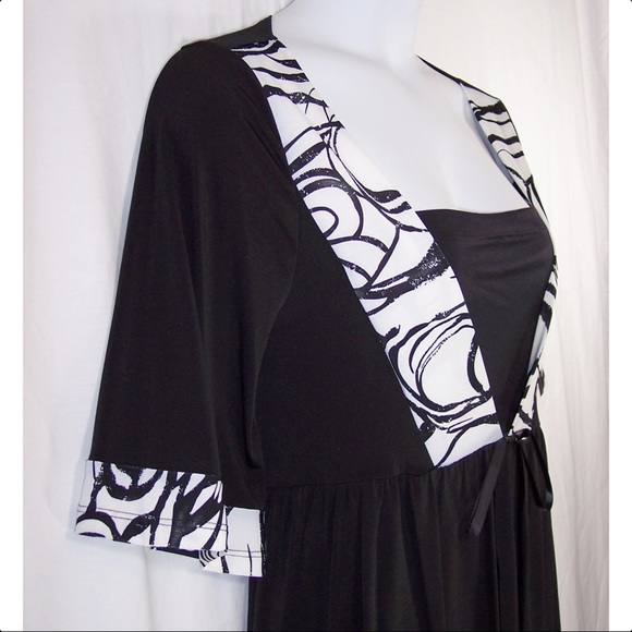 NEW Yummy Plus 1X Black & White Empire Top - Picture 5 of 8