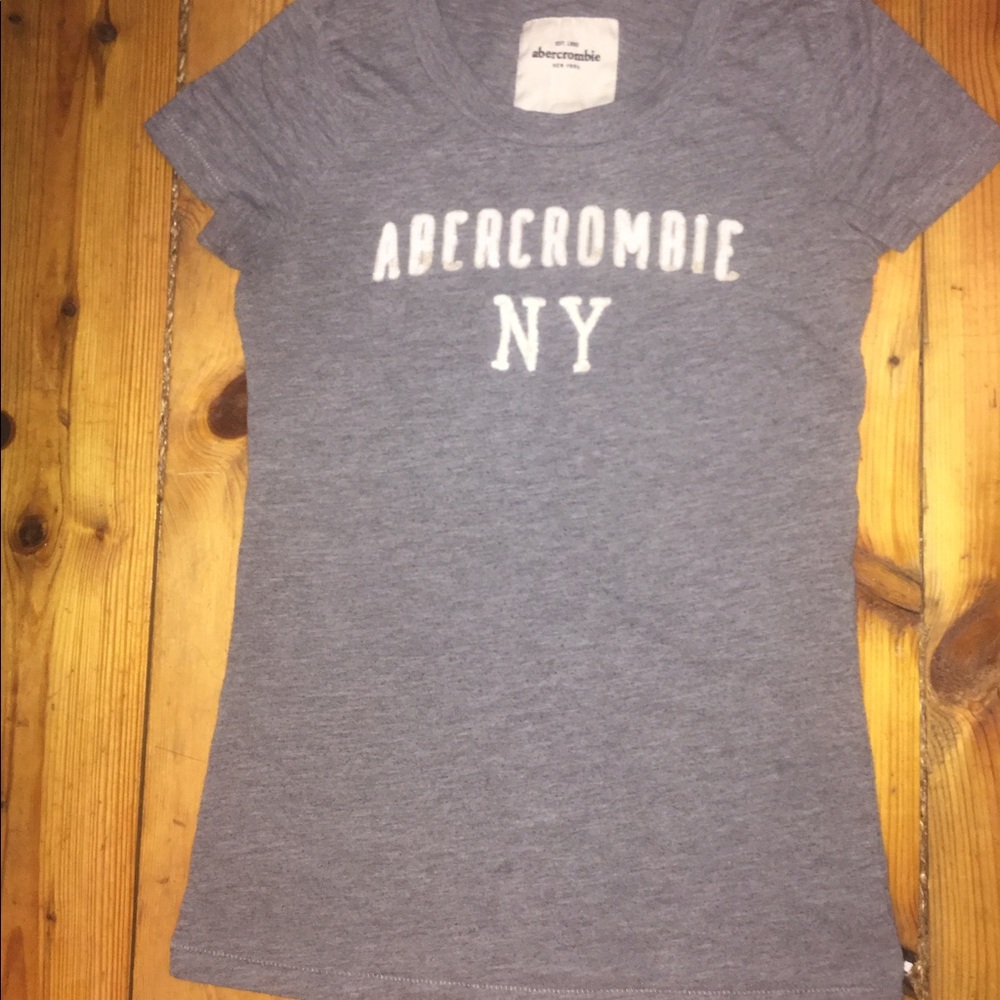 Abercrombie NY Medium t-shirt