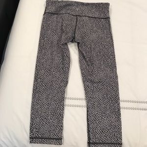 Lulu lemon athletic pants size 8