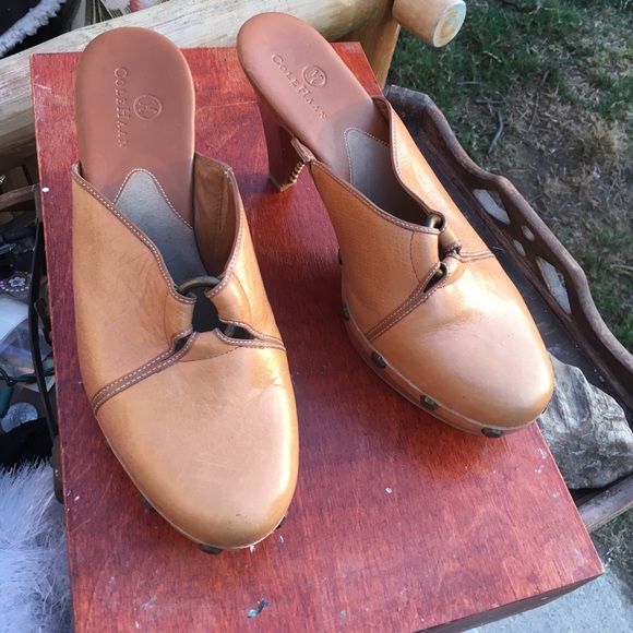 COLE HAAN LEATHER HIGH HEEL CLOGS - Picture 2 of 4