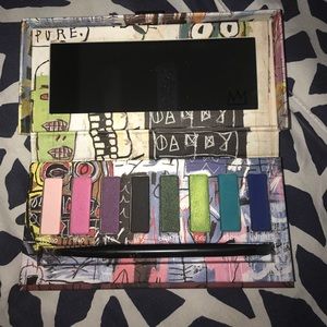 LIMITED EDITION Urban Decay Jean Michel palette