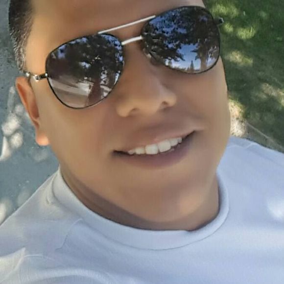 Meet your Posher, Raul - Picture 1 of 1