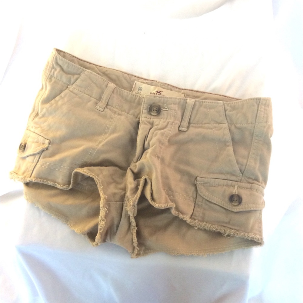 Hollister khaki shorts