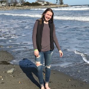 Meet your Posher, Hayley