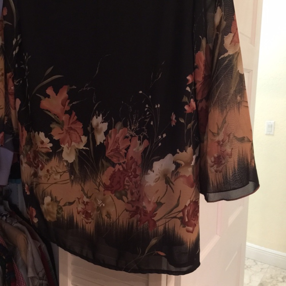 Mesh blouse - Picture 3 of 3