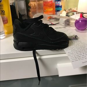 Black air max jordans