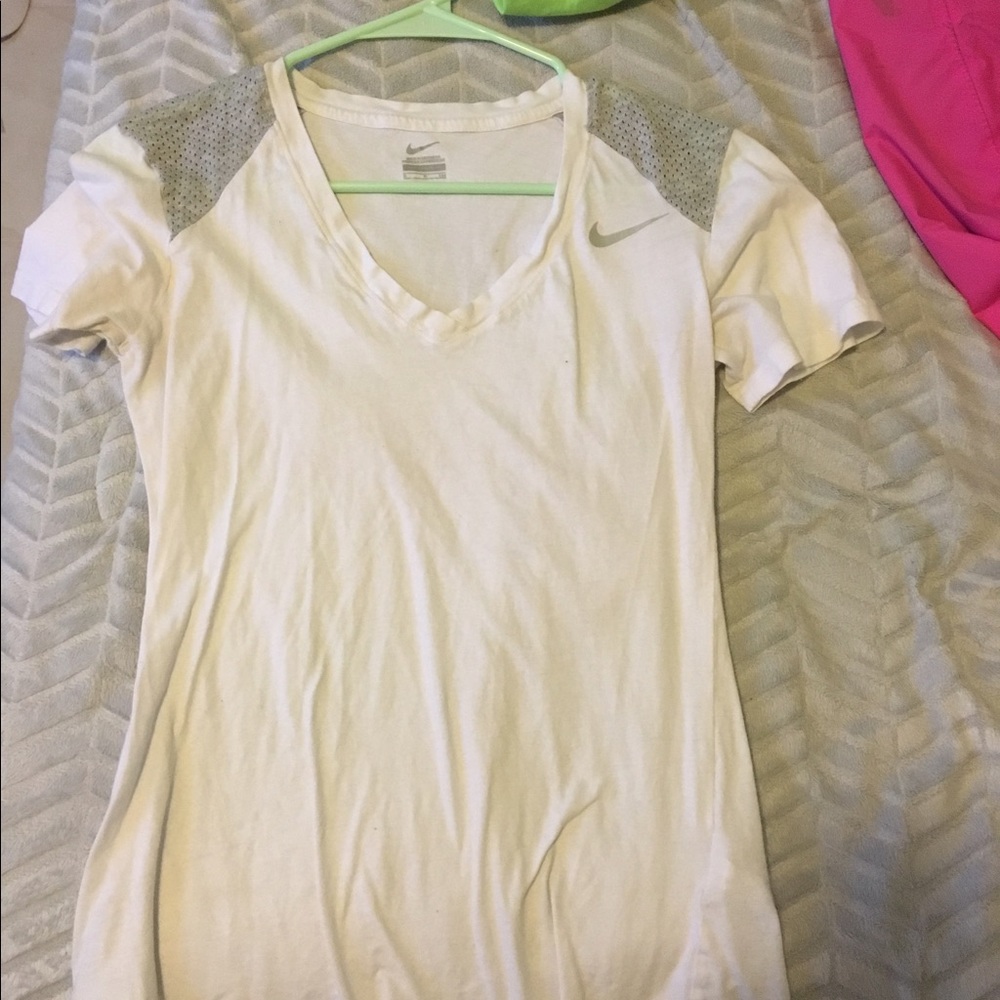 Nike t-shirt