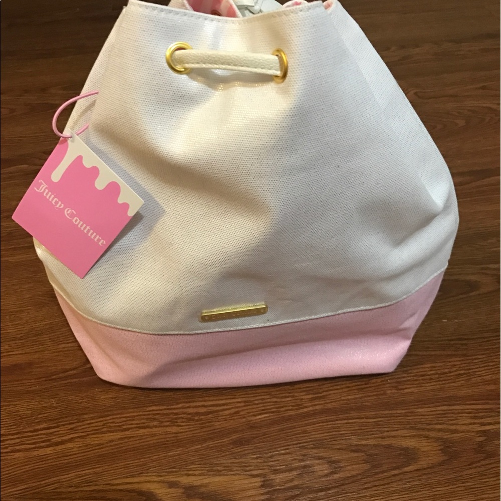 New juicy couture bag very nice n cool color