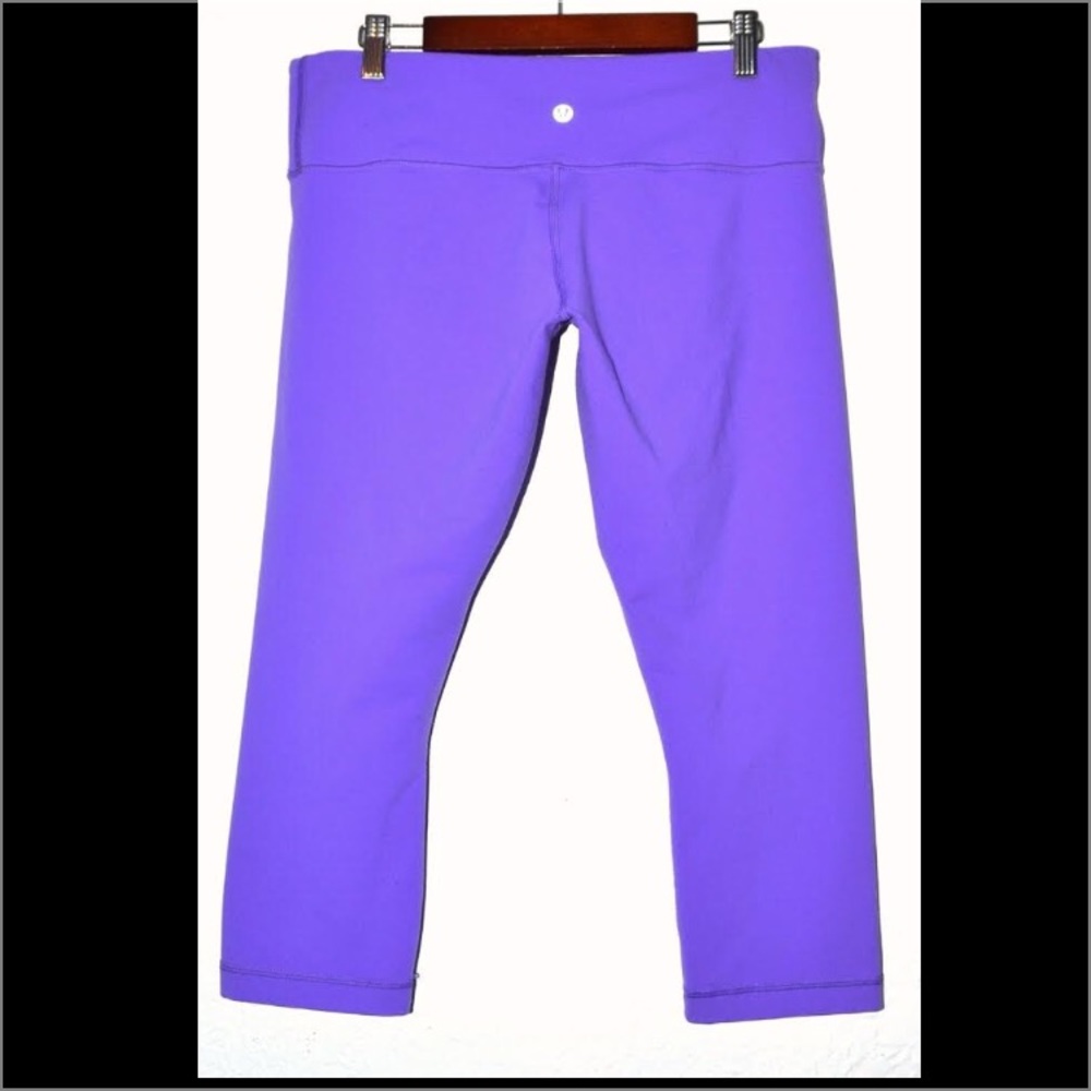 Sold Lululemon wunder under size 10 crop