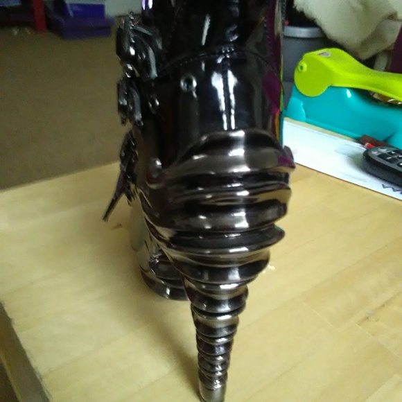 Machina Booties - Picture 4 of 4