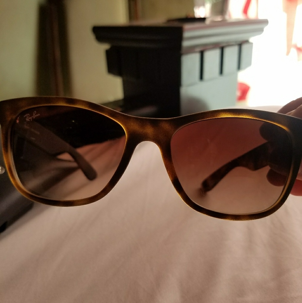 Ray-Bans Tortoise Shell Frames - image 7
