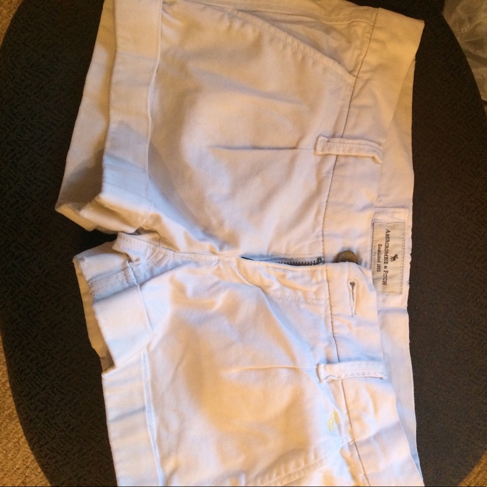 White shorts for summer!
