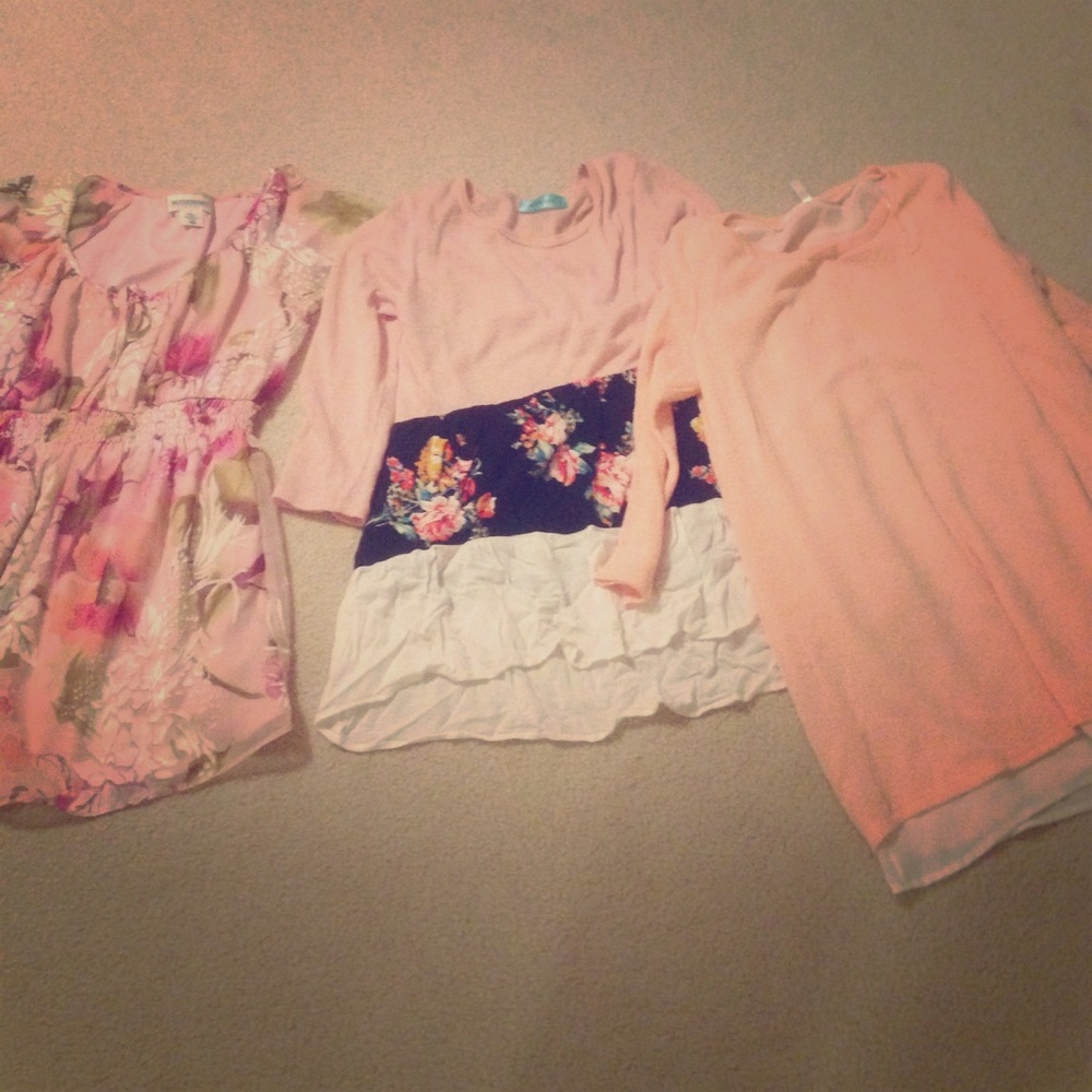 Maternity top bundle