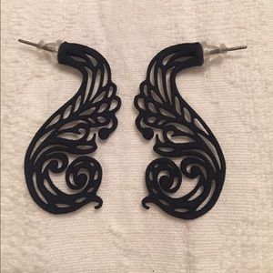 Lasercut black earrings