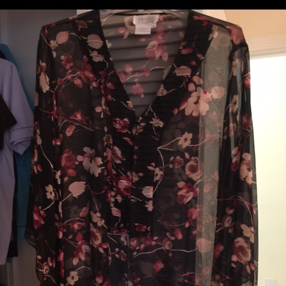 Tess blouse