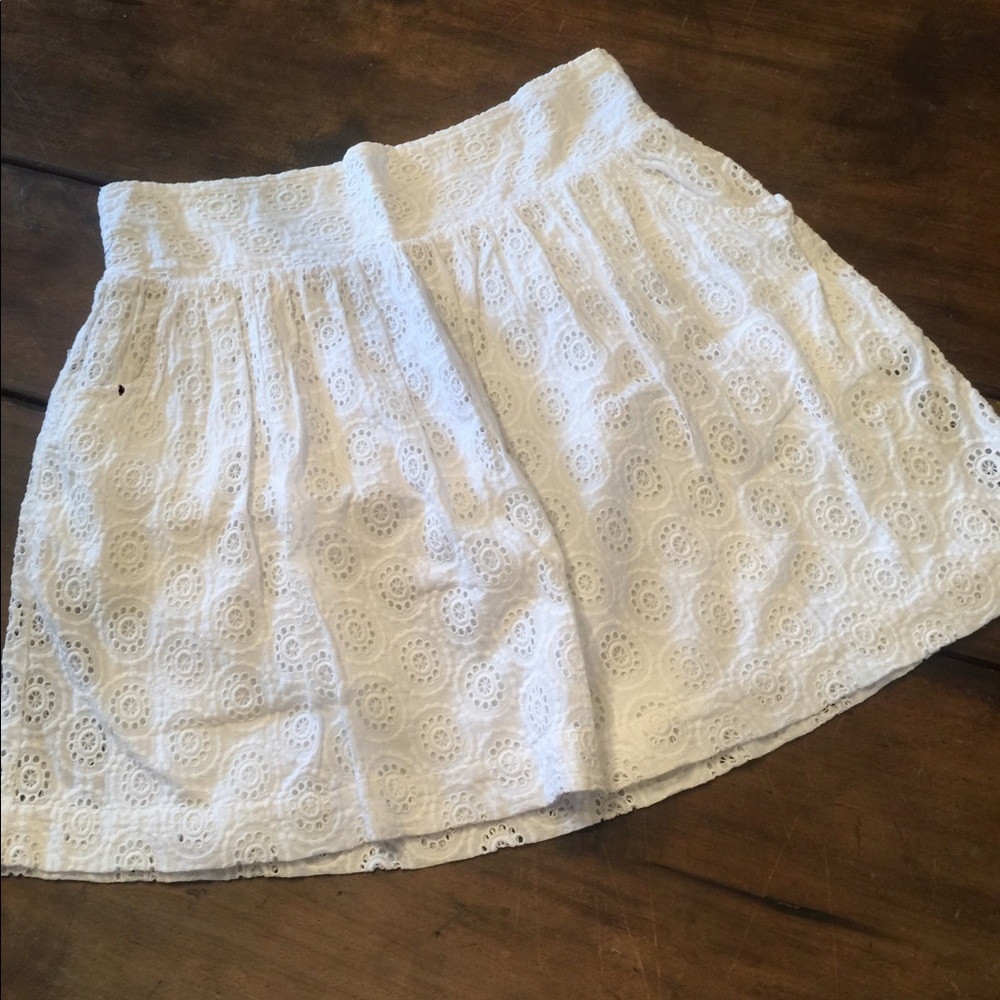 Eyelet skirt