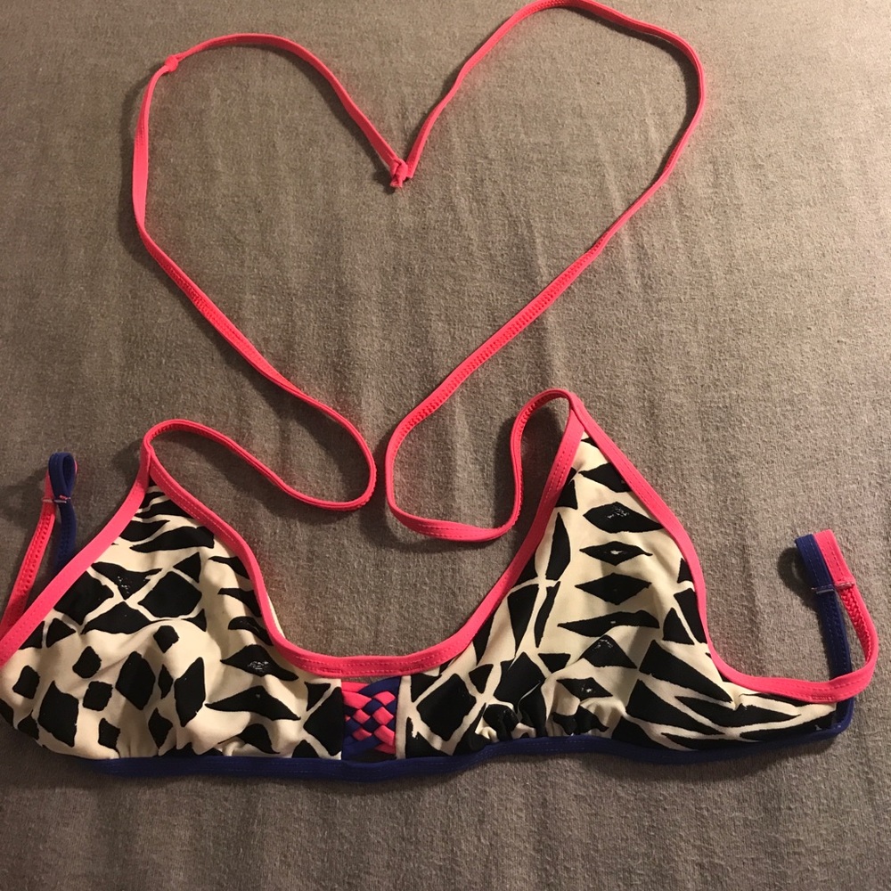 🛑Eidon surf and swim -bikini top🛑