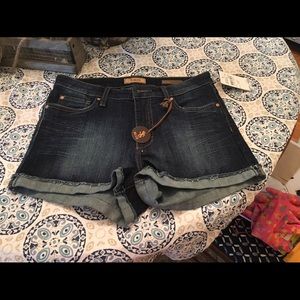 BLues new size 5 Mom shorts