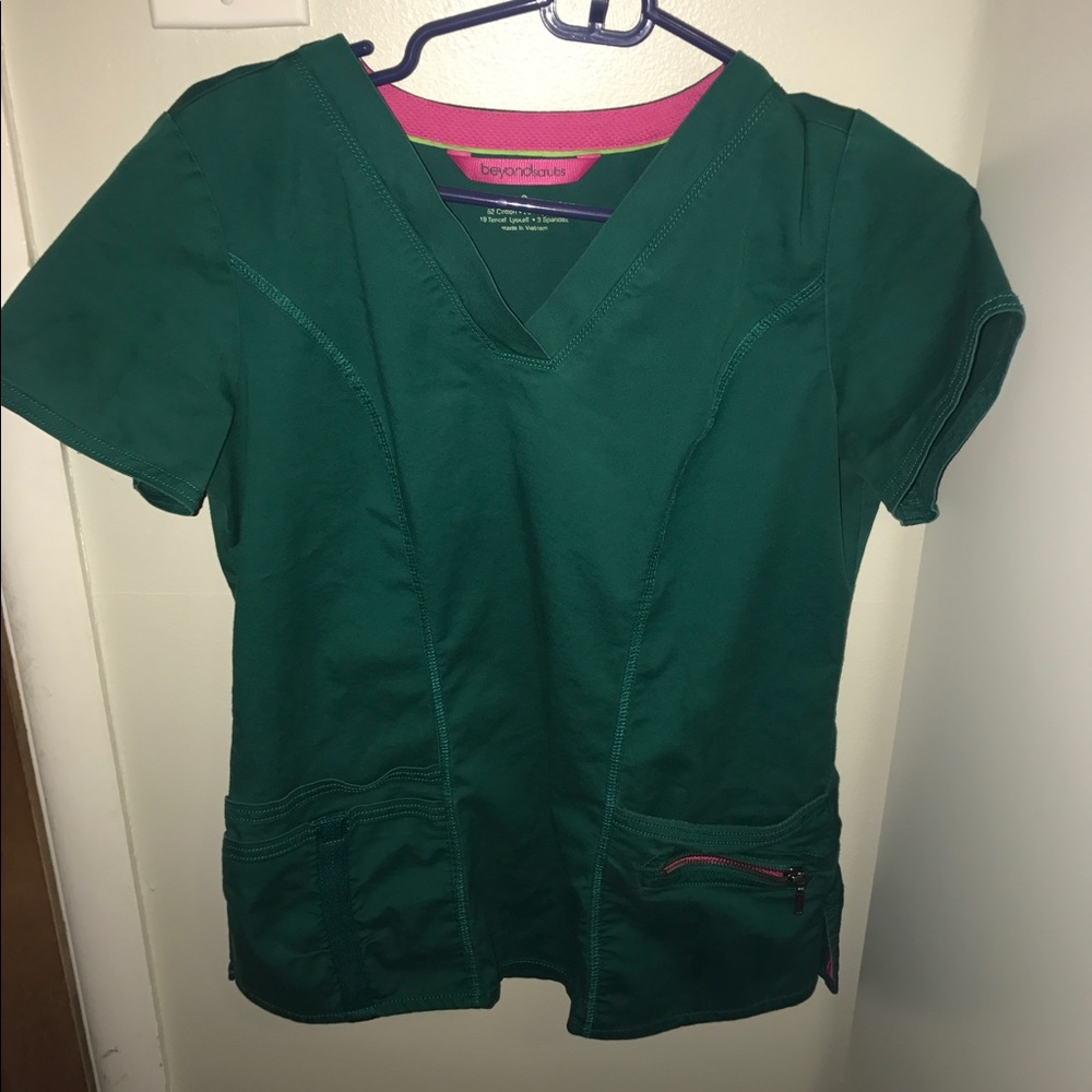 Beyond Scrubs Hunter Green scrub top!