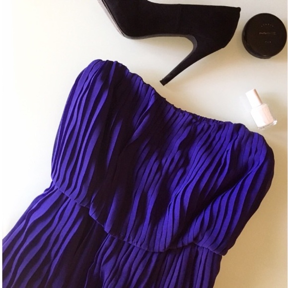 BCBGeneration high-low pleated, strapless dress XS - Picture 2 of 7