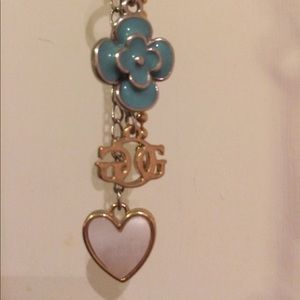 Flower/heart necklace