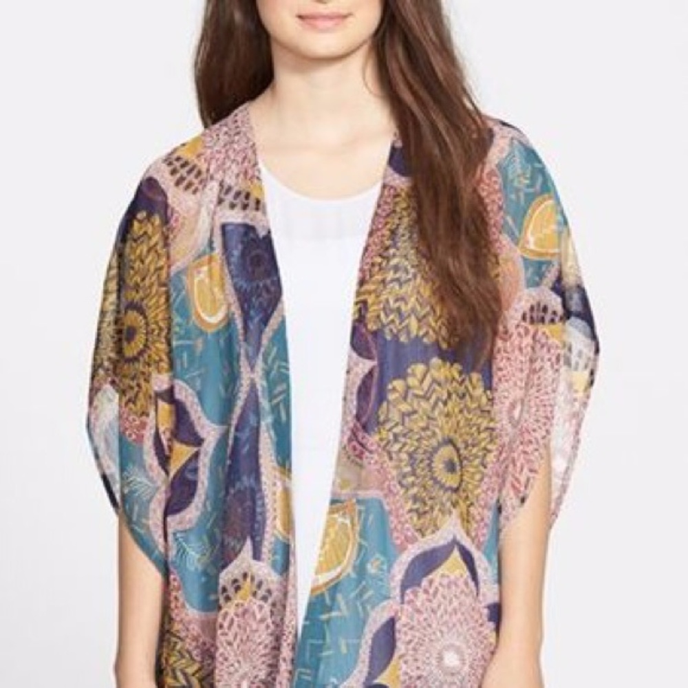 Sun & Shadows light kimono