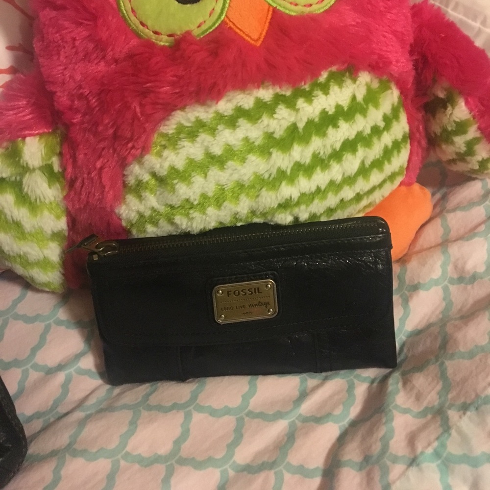 Purse and wallet like new used once for a week.