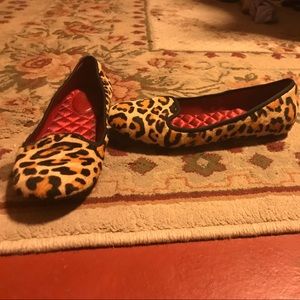 Cole haan leopard print flats size 7