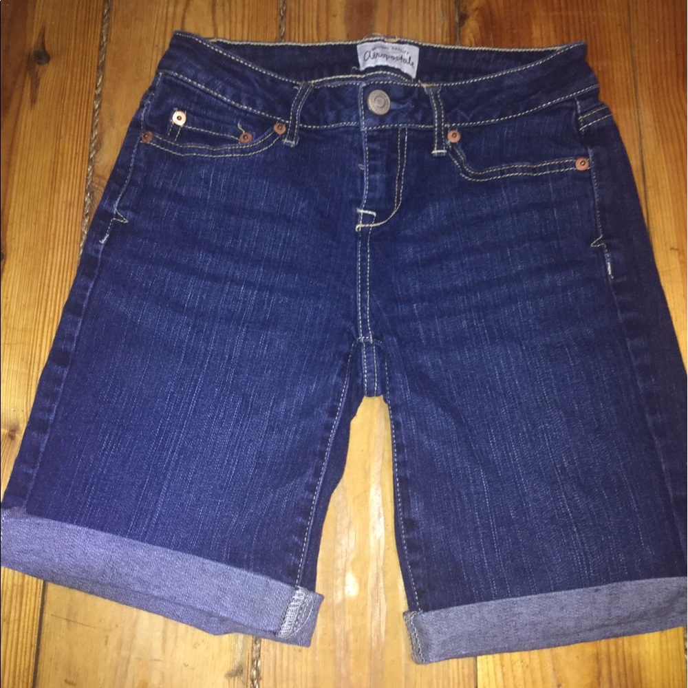 Aeropostale Bermuda shorts, size 1 / 2