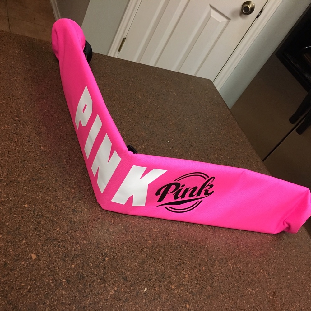 VS PINK can cooler