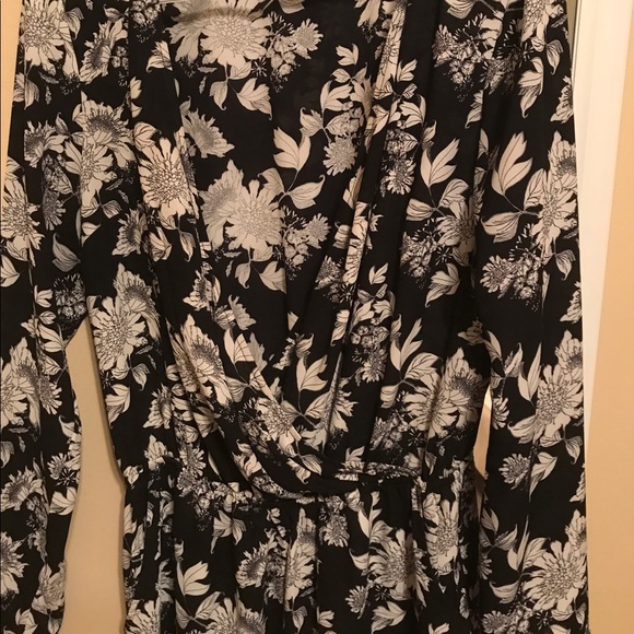 Romper - Picture 5 of 5