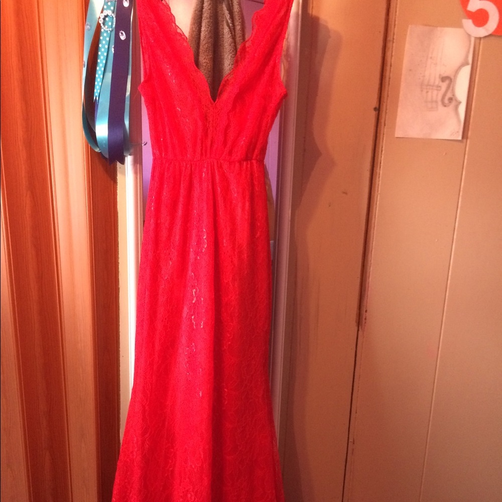 Red Lace Maxi Dress💋