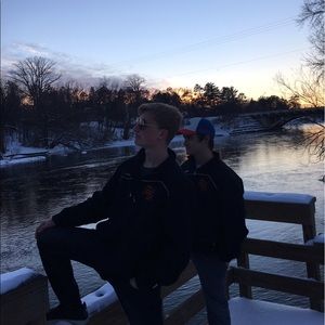 Meet your Posher, Grant