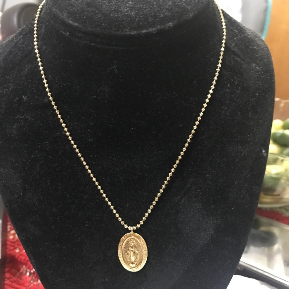Virgin marry 10k gold pendant
