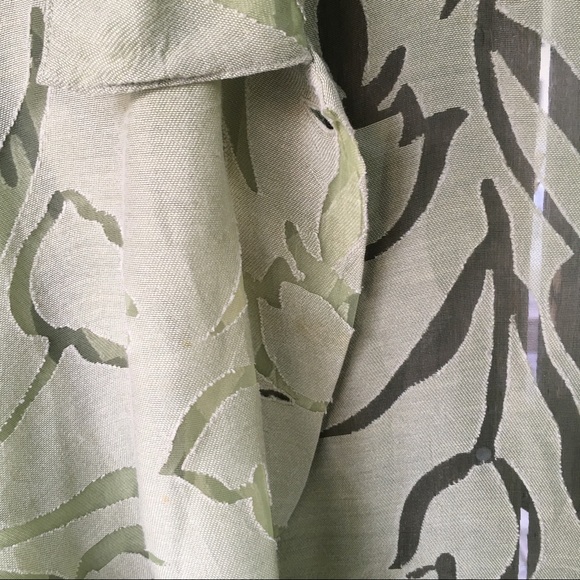 ✨HP✨ Vintage Chartreuse Tulip Top - Picture 4 of 5