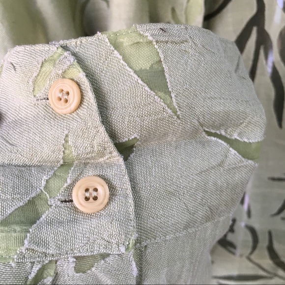 ✨HP✨ Vintage Chartreuse Tulip Top - Picture 5 of 5