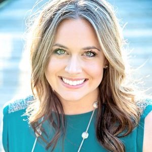 Meet your Posher, Courtney