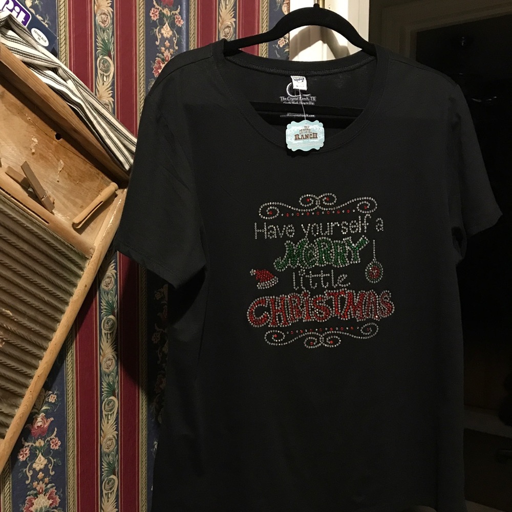🎅🏼Christmas bling tee shirt NWT🎄