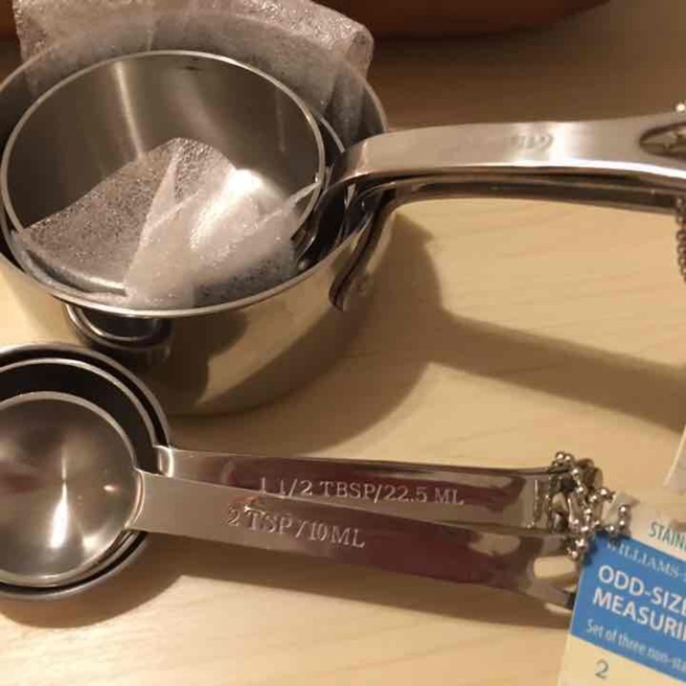 William Sonoma stainless steel measuring cup/spoon