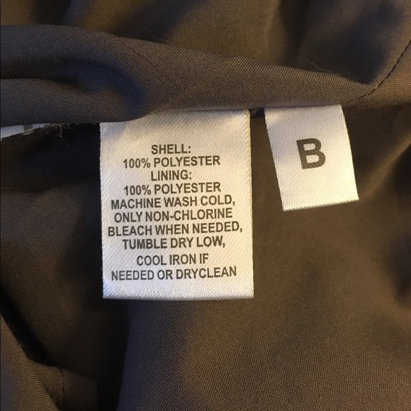 REMOVED ❌ LOFT Polka Dot Pleated Skirt - Picture 5 of 5