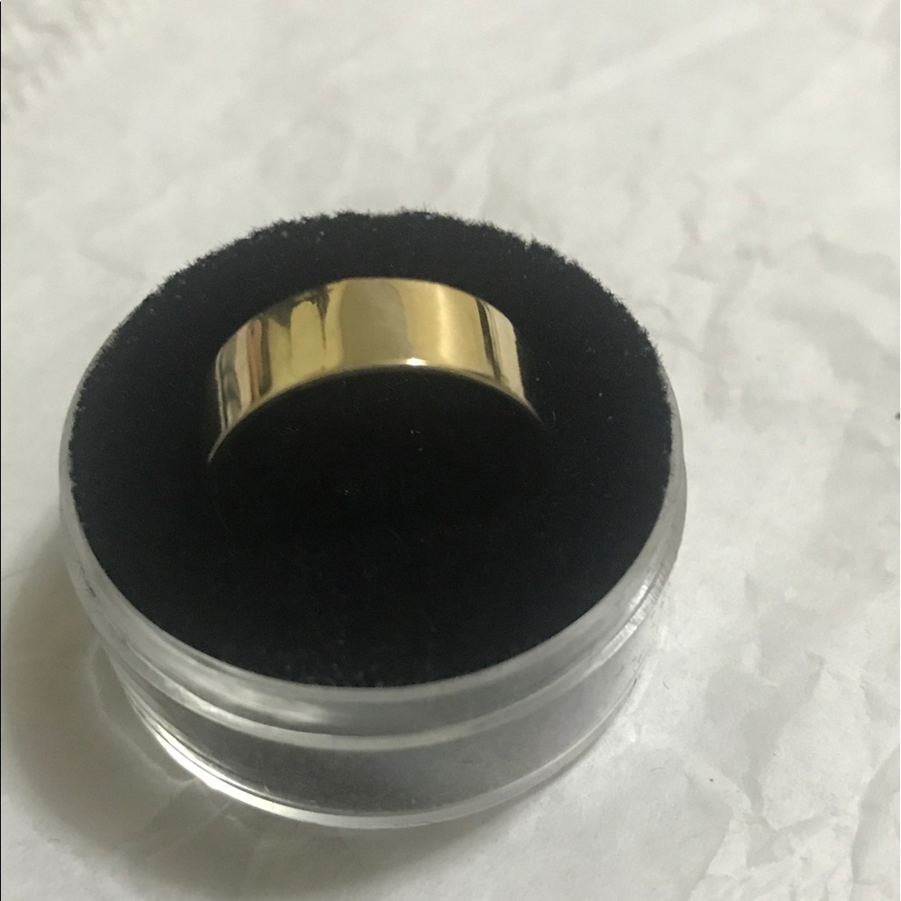 10k yellow gold ring