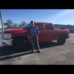 Meet your Posher, Clint